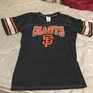 Women’s Giants genuine merch shirt